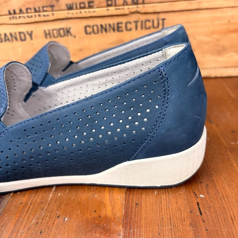 Dansko Honor Navy‎ Mens US 7 EU40 Perforated Leather Slip On Sneakers 4712757575